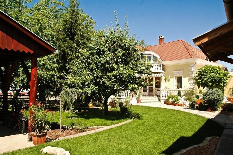 Apartamento Gombos Apartman Hajdúszoboszló Exterior foto