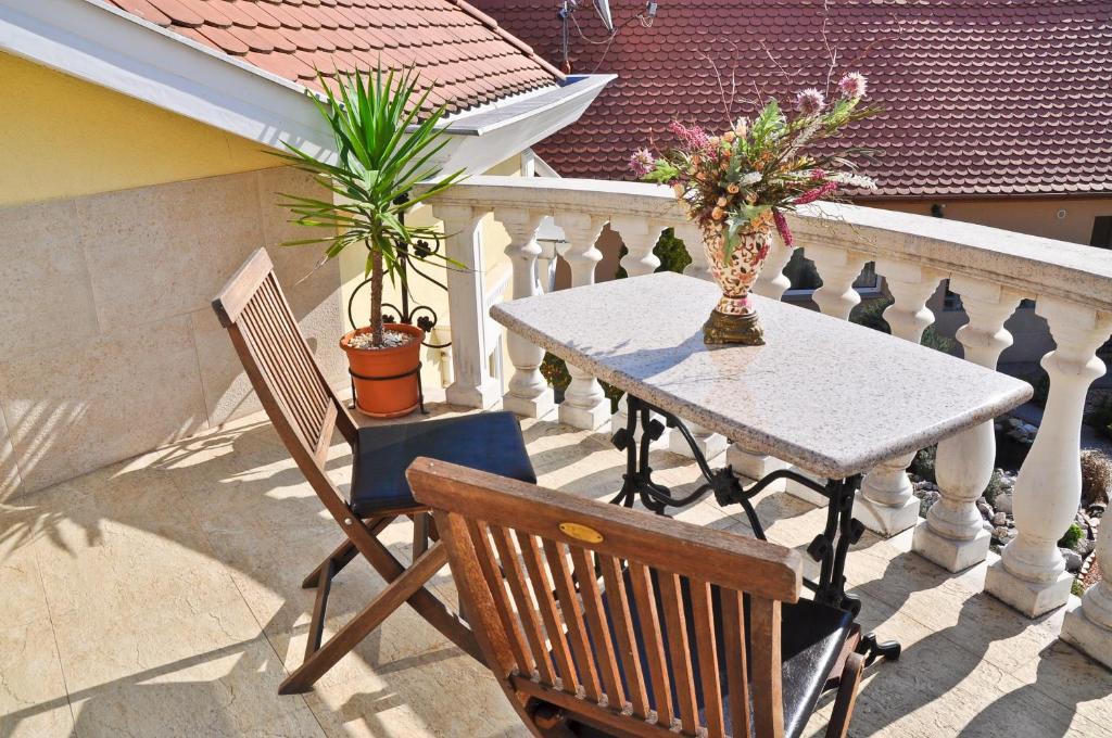 Apartamento Gombos Apartman Hajdúszoboszló Exterior foto
